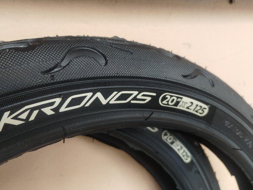Llantas Lisa Y Cámaras Con Sellador R-20 Para Bicicleta Negro
