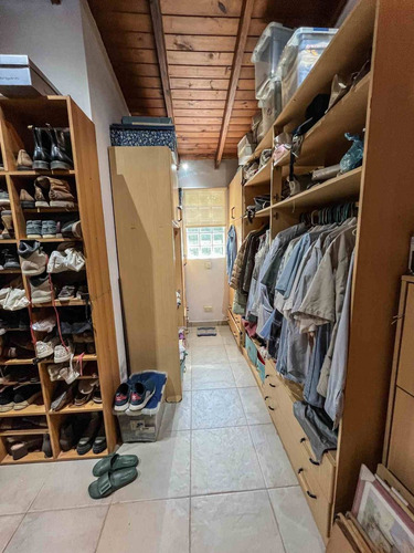 Venta Casa 6 Ambientes C/dep. Barrio Los Jazmines