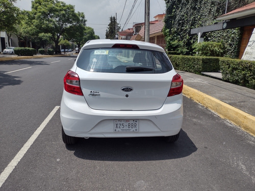 Imagen 10 de 15 de Ford Figo 2018 1.5 Energy Hatchback Mt