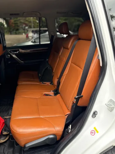 Lexus GX Árabe