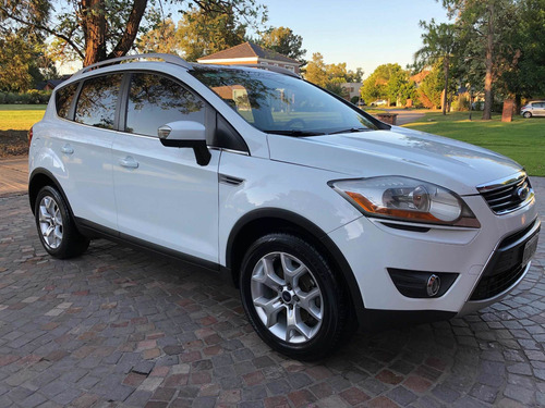 Ford Kuga 2.5 Titanium At 4x4 L (ku05) 2010