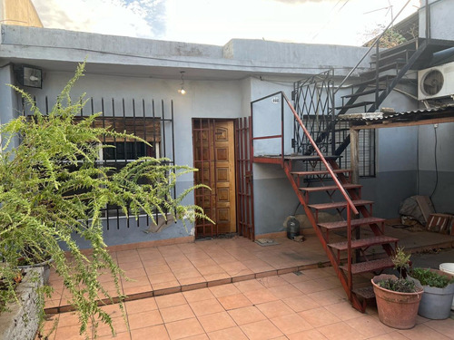 Venta Casa En Caseros 6 Ambientes- Zona Oeste