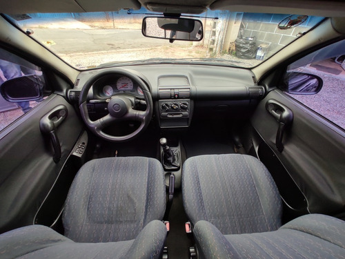 Imagem 5 de 5 de Gm Chevrolet Corsa Super 1999