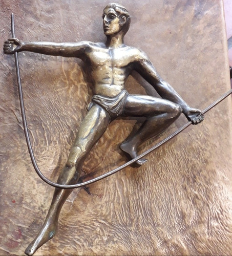 Escultura Atleta Bronce Macizo Greco Romano 29 Cm.