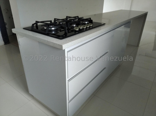 José Trivero Vende Hermosa Casa Duplex Ubicada En Cabudare