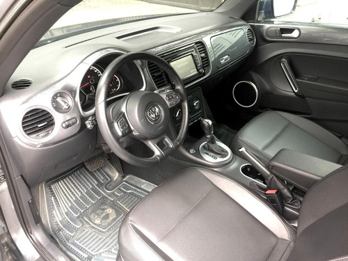 Imagen 5 de 7 de Beetle Sport 2015 De Lujo Gris