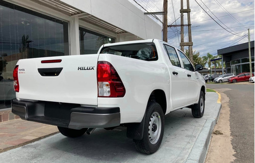 Imagen 14 de 16 de Toyota Hilux D/cabina 2.4 Tdi 150cv Dx 4x2 0km My2023