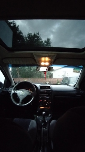 Chevrolet Astra 2.0 Gls 4 p