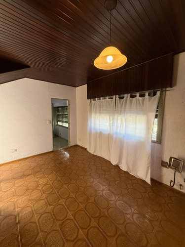 Venta, Casa Con Local S/ Lote 8.40x22, Villa Lugano
