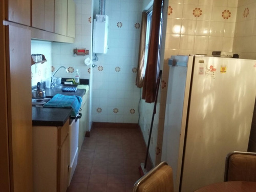 Imagen 5 de 8 de Departamento 2 Ambientes Y Medio Zona Plaza Colón Con Balcón