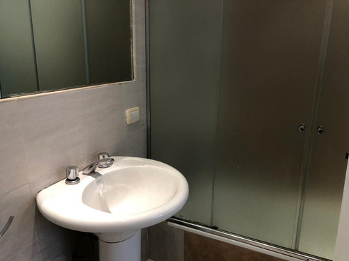 Imagen 9 de 10 de Alquiler De Departamento 3 Ambientes Con Dependencia - Recoleta