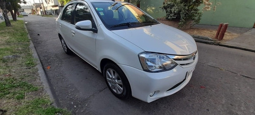 Imagen 6 de 16 de Toyota Etios 2016 1.5 Sedan Xls