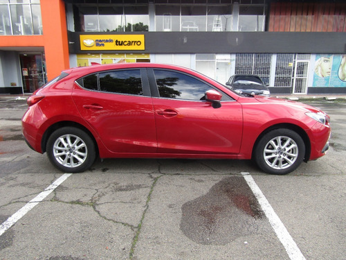 Imagen 8 de 15 de Mazda 3 Sport Touring 2016