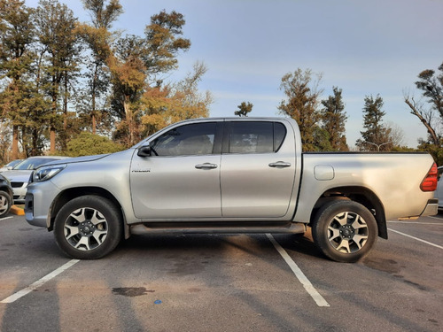 Toyota Hilux 2.8 Cd Srx 177cv 4x4 At