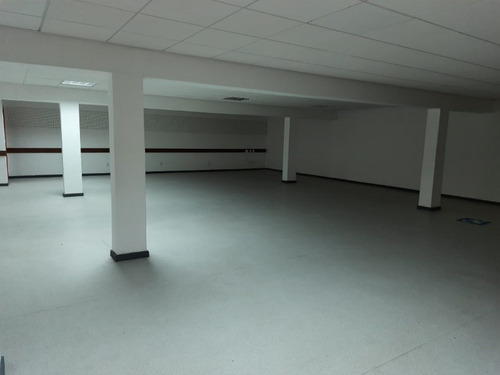 Imagem 17 de 30 de Excelente Imóvel Comercial Com Terreno 2.116,85 M2 Área Construida 1.396,35 M2 No Rio Vermelho - Sfl643 - 69548521