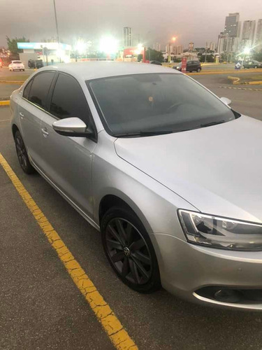 Volkswagen Jetta 2012 2.0 Comfortline Flex 4p Automática