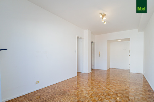 3 Ambientes Con Balcón Terraza Y Cochera