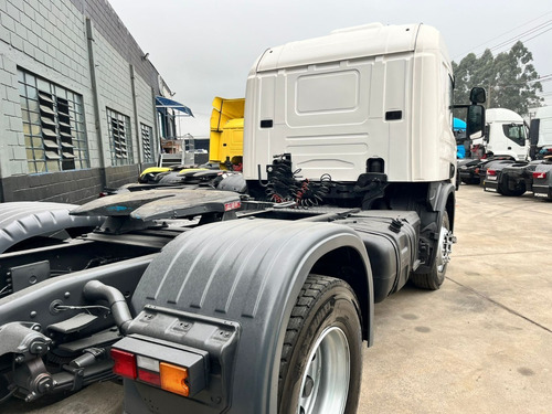 Imagem 7 de 14 de Scania P360 4x2 2005