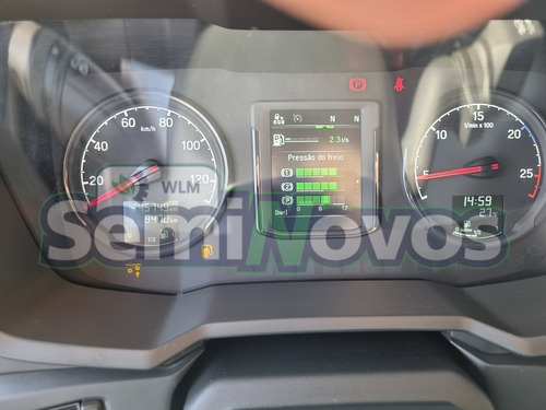 Imagem 7 de 15 de Scania Trucado R 450 6x2 2019/2020 - Teto Alto