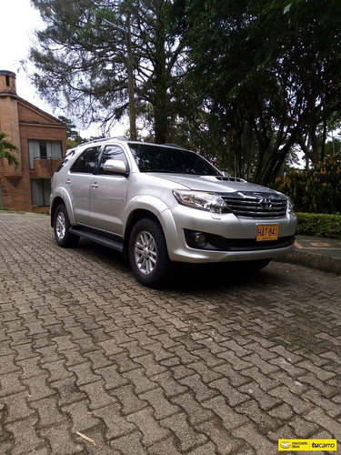 Toyota Fortuner 3.0 Sr5