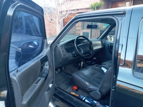 Imagen 8 de 10 de Ford Ranger Limited 4x4 Doble Cabina Diesel 2000