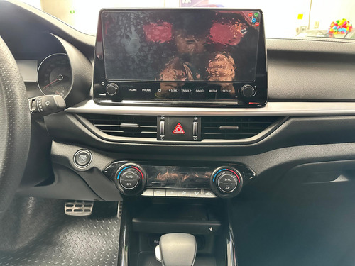 Kia Forte 4p GT Line L4/2.0 Auto