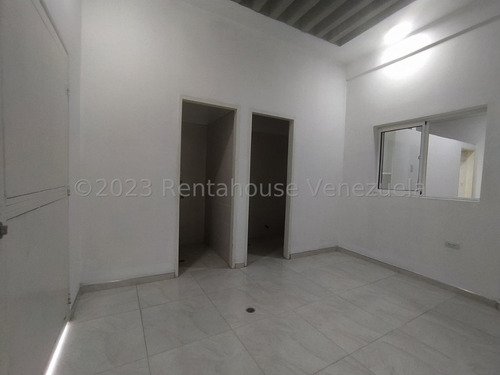 Amplia Casa Ampliada Y Remodelada En Alquiler En Cabudare Jr