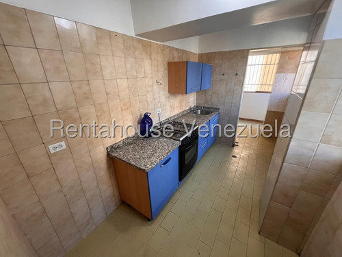 Apartamento Grande California Norte Buena Ubicacion 25-12226