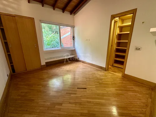 Casa En Arriendo En San Lucas. Cod A776086