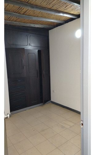 Oficina En Arriendo, Restrepo