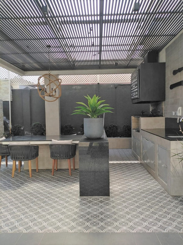 Cumbrespro Arrienda Amplio Dpto. 2d/2b Con 1e/1b