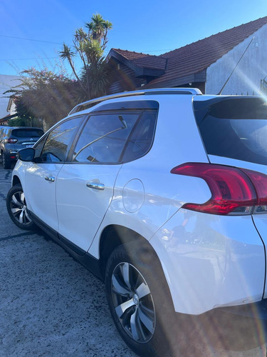 Peugeot 2008 1.6 Feline Tip