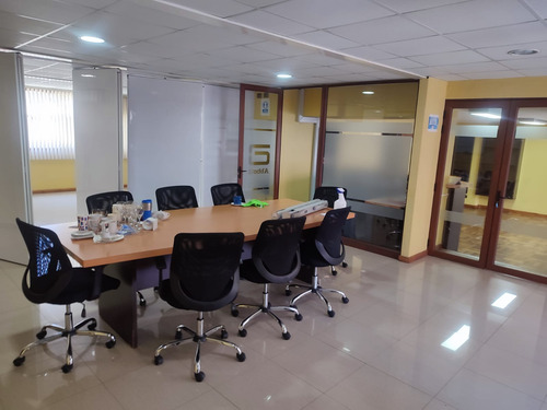 Oficina Amplia En Centro De Concepción