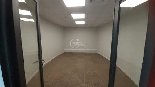 Arriendo Oficina, La Dehesa, 100 M2, 2 Baños, 2 Estacionam.