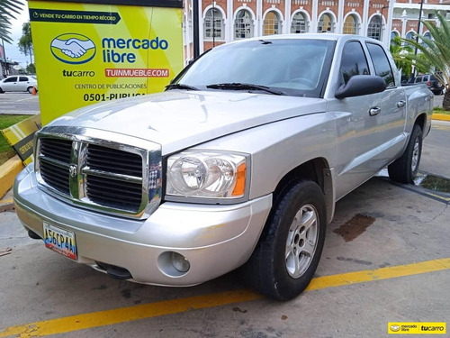 Dodge Dakota Slt