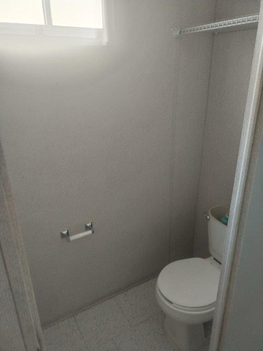 Traila Caseta Camper Remolque Oficina Móvil Con Wc Y 2 Priv