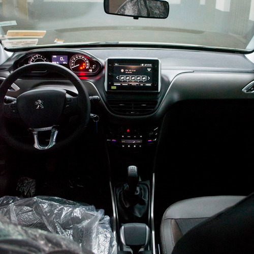 Peugeot 2008 Feline 1.6l Tiptronic | 115cv | 0km 2021