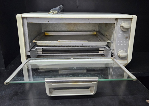 Horno Electrico Black And Decker Blanco (Usado)