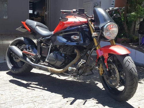 Imagem 1 de 6 de Moto Cb400 - 1983 - Modificada/prototipo
