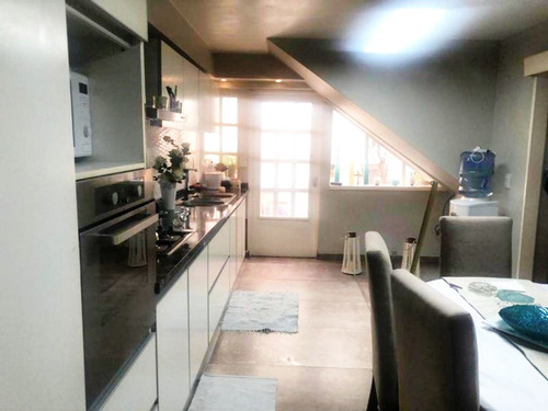 Imagen 4 de 17 de Excelente Casa 5 Amb ¡ Terraza Con Deck Y Piscina !