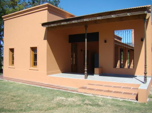 Imagen 11 de 29 de Venta- Casa- Carlos Keen- El Espinillo Club De Campo- Financiado