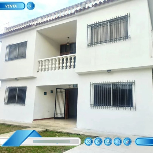 Casa En Venta Ubicada En Naiguata - La Guaira