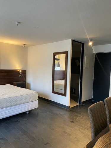 Arriendo Estudio A Pasos Del Metro U Catolica Y Santa Isabel