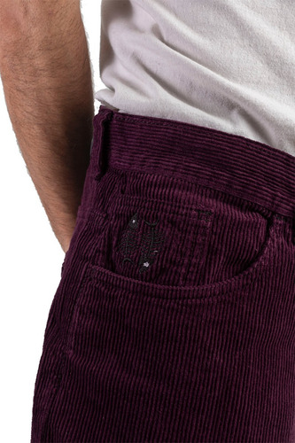 Imagen 2 de 5 de Pantalón De Corderoy Hubbsi Woodoo - Plum