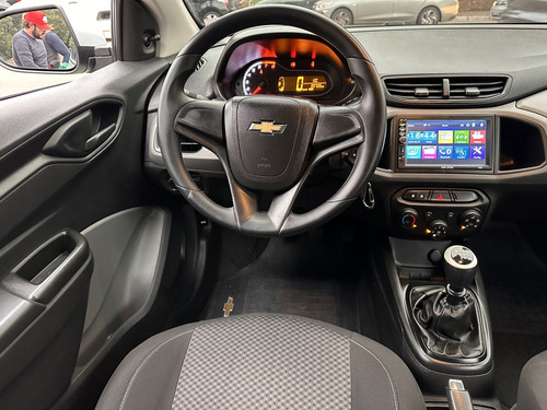 Chevrolet Onix HATCH Joy 1.0 8V Flex 5p Mec.