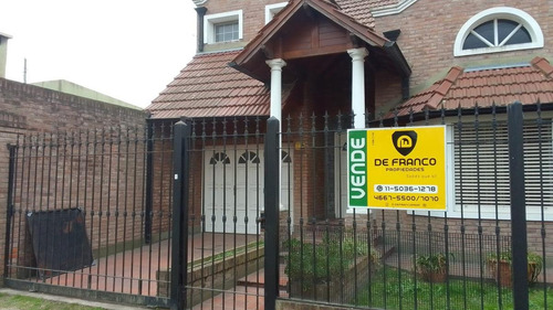 Imagen 10 de 30 de Venta De Casa Con Pileta Ubicada En 20 De Junio 1317 En Bella Vista