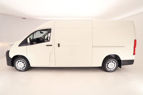 Toyota Hiace 2.8 Tdi Furgón 6at L2h2 3a 5p
