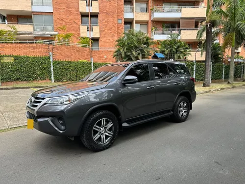 Toyota Fortuner Srv 2019 Aut Diesel 2.400cc