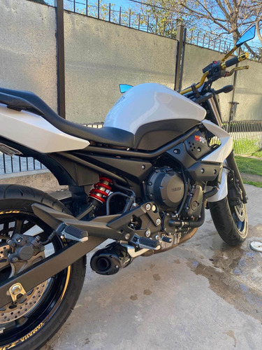 Imagen 9 de 10 de Yamaha Xj6