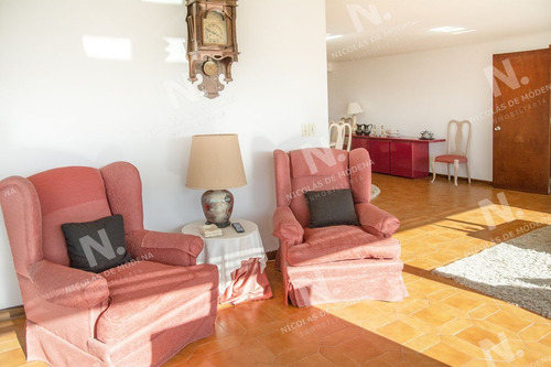 Imagen 3 de 25 de Hermoso Departamento En Alquiler De 3 Dormitorios. Torre Tiburon. Playa Brava.